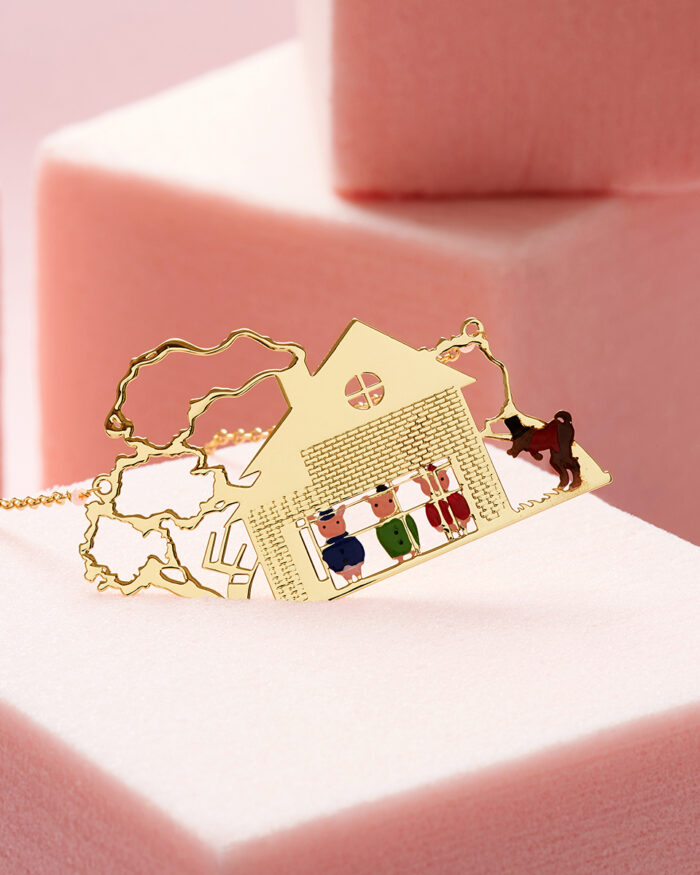 SAFE THREE LITTLE PIGS IN THE HOUSE MADE OF BRICKS LONG NECKLACE - Image 1