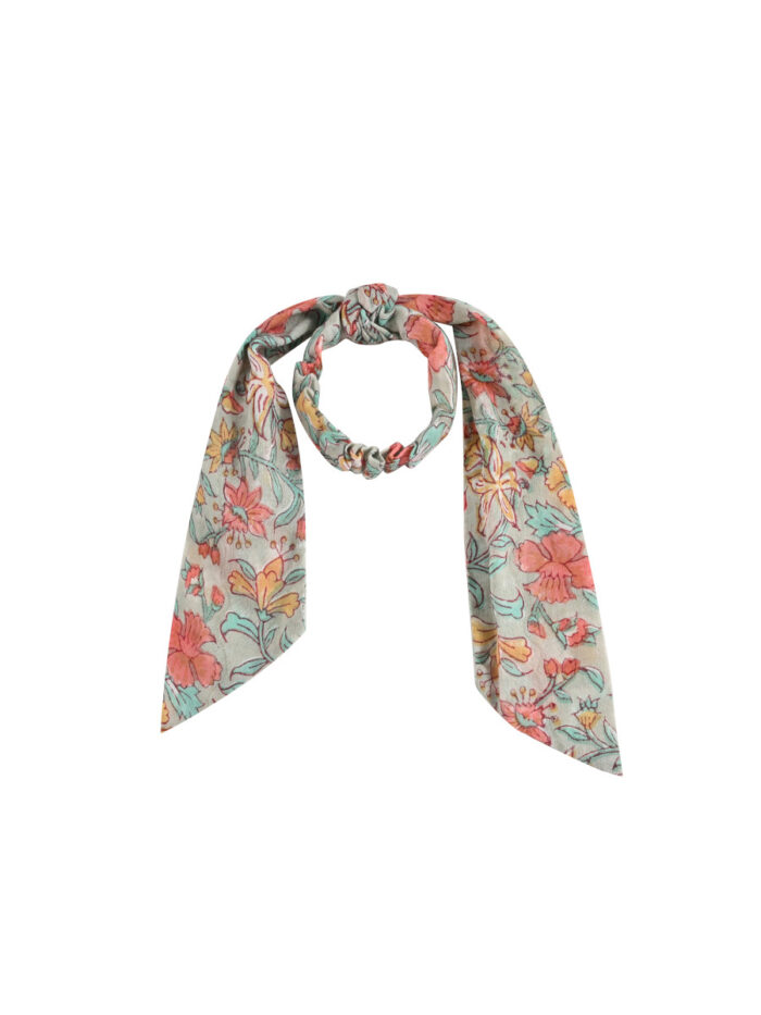 AKIMMI SCRUNCHIE WATER FLOWERS - Image 1