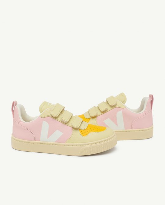 SOFT PINK VEJA SNEAKERS