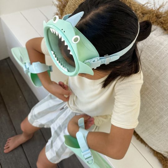 KIDS SNORKEL SET SMALL (EU 31-34) SALTY THE SHARK MULTI